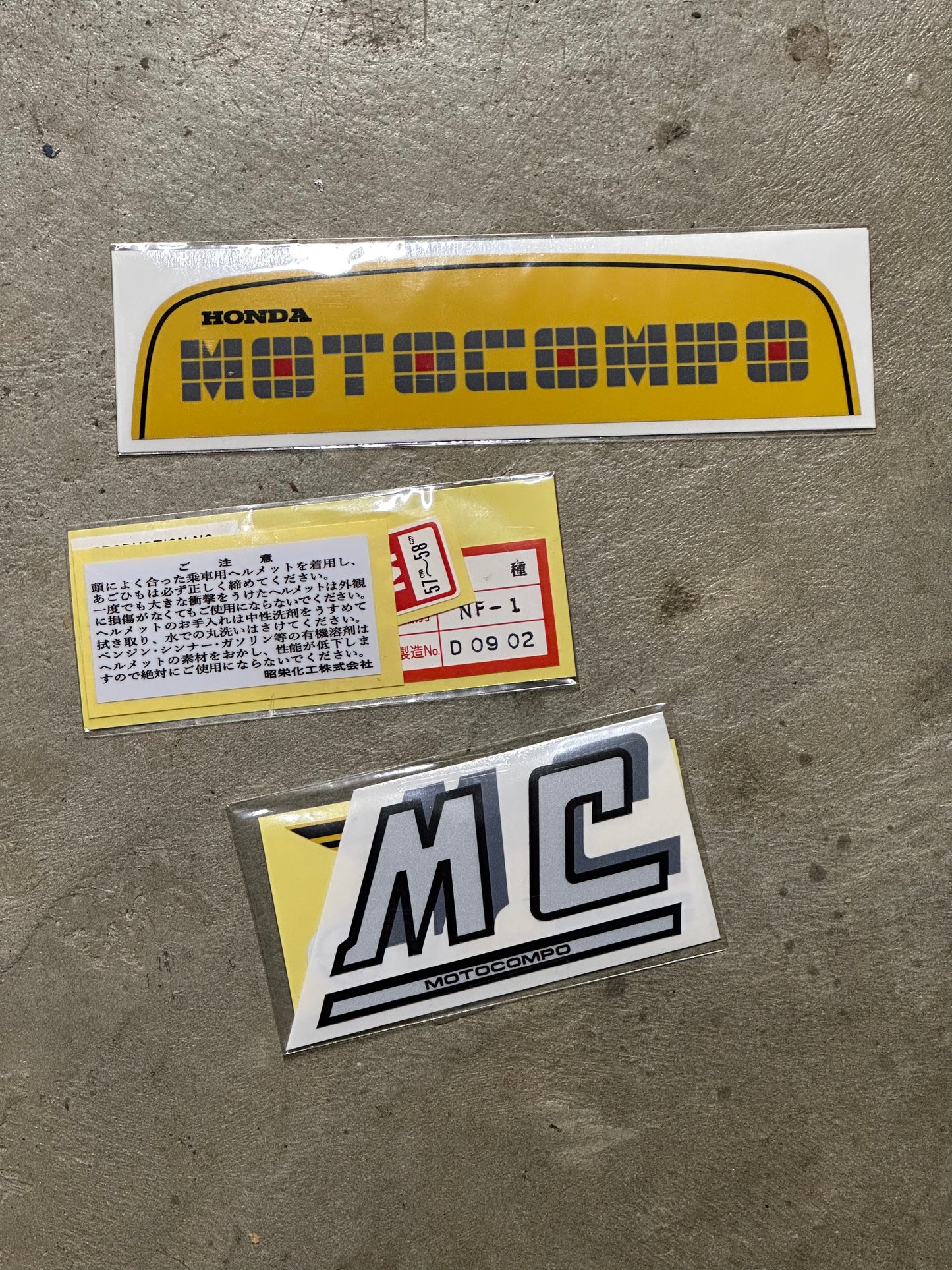 Casque Honda Motocompo Vierge + Kit stickers repro.
